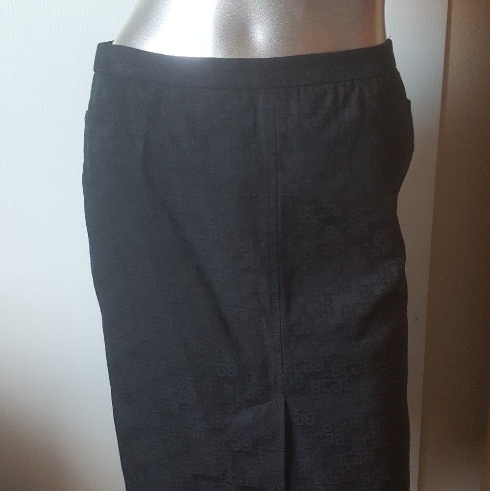 BCBGMAXAZRIA Black Logo Pencil Skirt Size 4